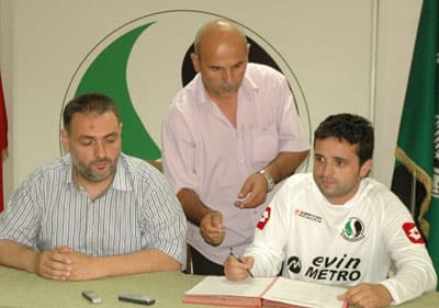 Sakaryaspor Levent Demiray ile Sözleşme İmzaladı