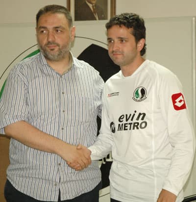 Sakaryaspor Levent Demiray ile Sözleşme İmzaladı