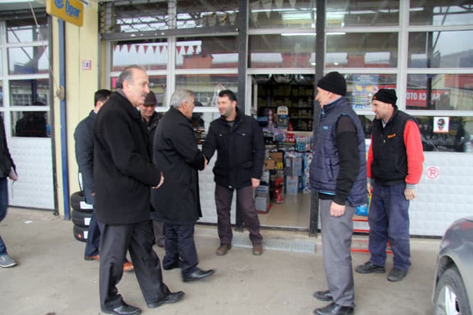 Hendek Belediye Başkanı Ali İnci, esnafı gezdi