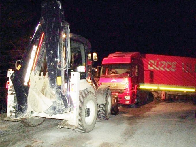 Sürücülerin korkulu rüyası olan yolda tehlike devam ediyor