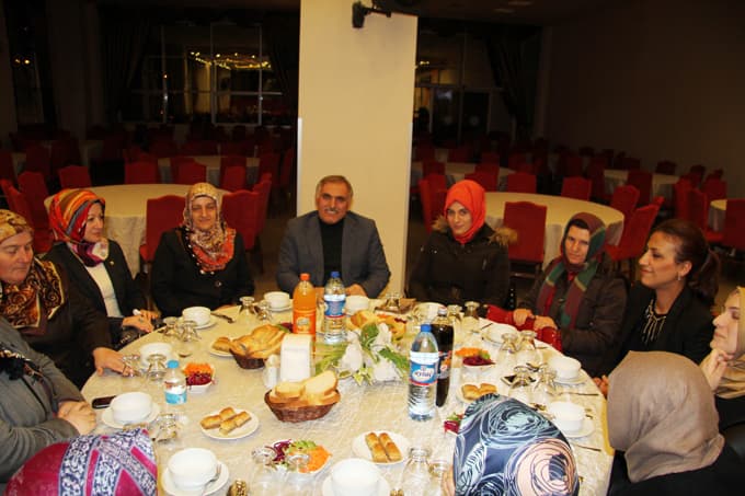 Başkan İnci, AK Parti Hendek Kadın Kolları ile bir araya geldi