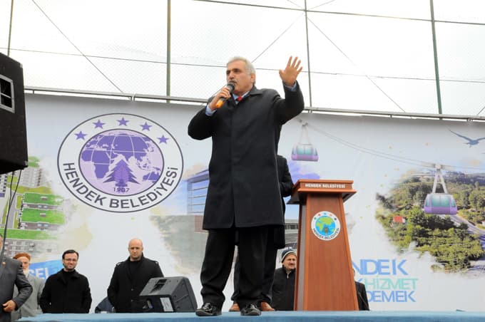 Hendek'te hurma atağı
