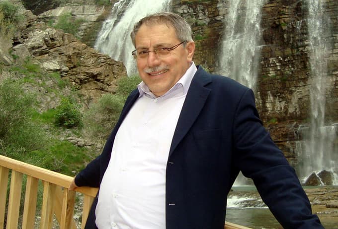 "Sahabeler, İslam uğruna servetlerini harcamış"