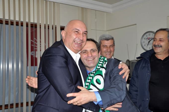 Ecevit Keleş'e coşkulu karşılama