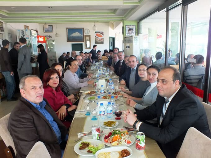 Sakarya Bağımsız Sağlık Sen Üyeleri yemekte buluştu