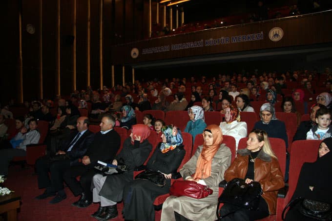 Çocuk, değersizlik hissi yaşıyorsa duyarsız olmaya başlıyor