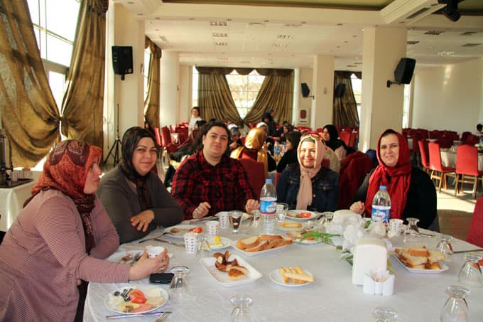Başkan İnci, HGM'de esnaflık yapan bayanlarla bir araya geldi