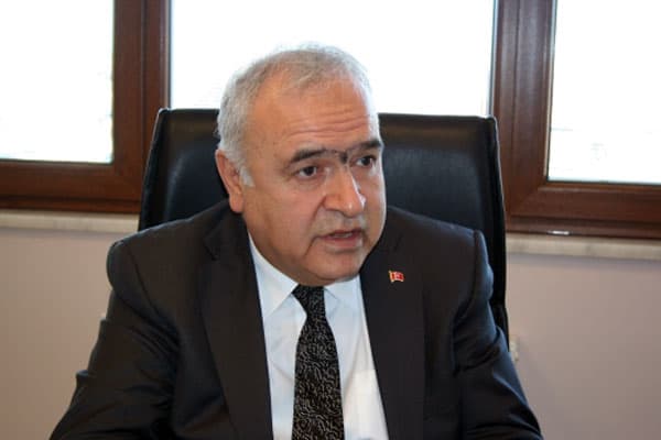 "Başbakan PKK elebaşı ile masaya otururken Hizmet Hareketi'ne savaş açıyor"