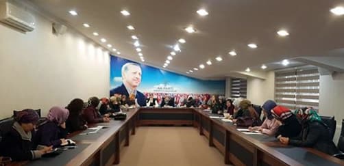 Zehra Hatipoğlu, İlçe  Başkanları Toplantısı yaptı