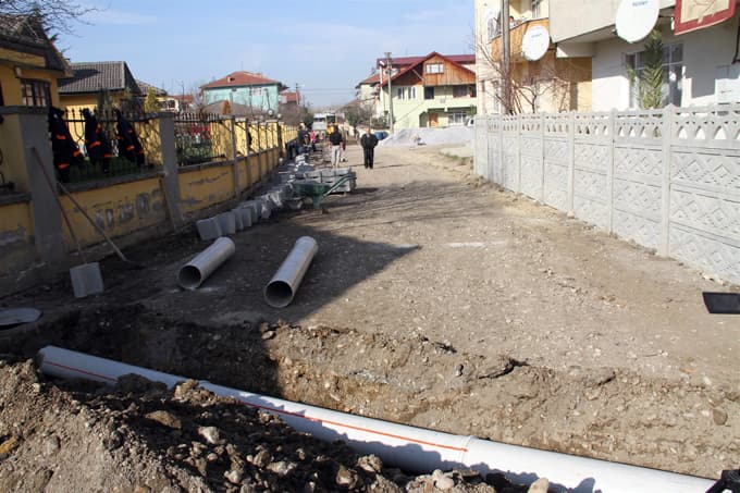 "Akyazı'nın alt yapısı her geçen gün kuvvetleniyor"