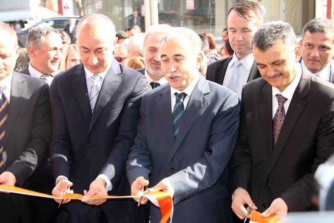 Veni Vidi Göz Sakarya Tıp Merkezi açıldı