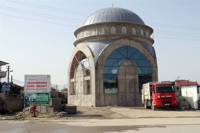 Akşemseddin Camii inşaatı hızla ilerliyor