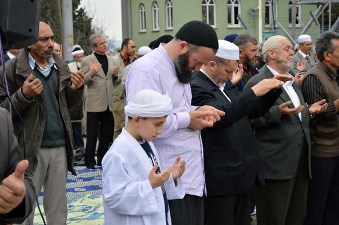 Sakaryalı vatandaş, yağmur duasına çıktı