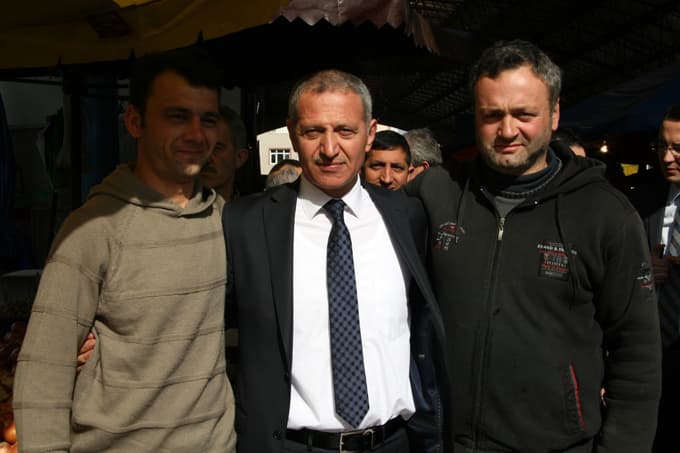 Pazar esnafından, Başkan Dişli'ye teşekkür