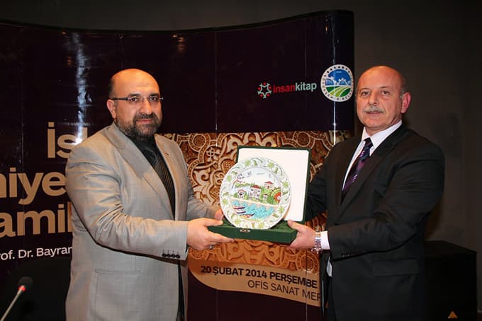 "İslam Medeniyeti insani ve evrenseldir"