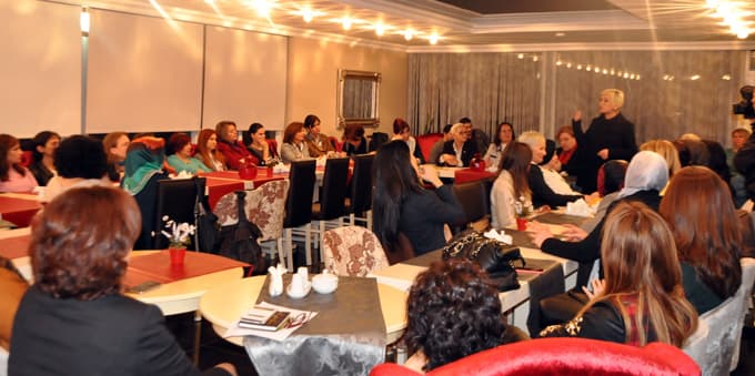 TKB, kadın adaylarla bir araya geldi