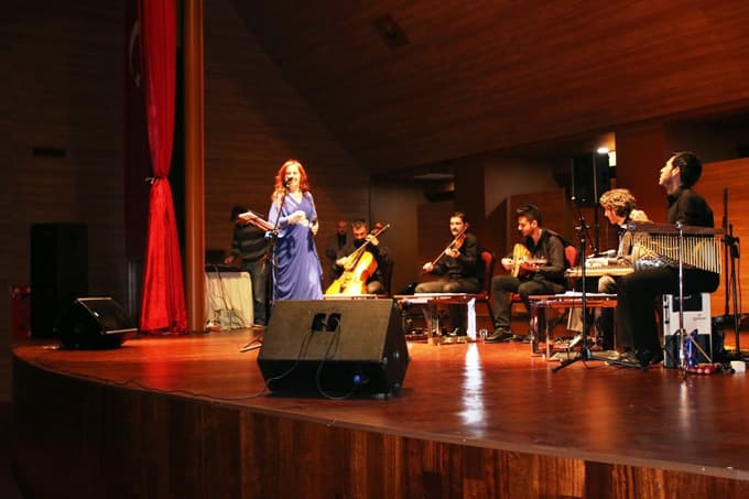 Serdivan'da, Rumeli ezgileri