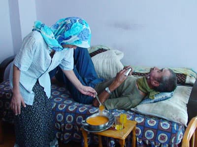 Kendisine Uzatılacak Yardım Elini Bekliyor