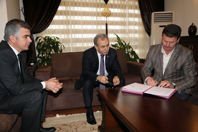Kuzuluk'a yeni spor alanları yapım protokolü imzalandı