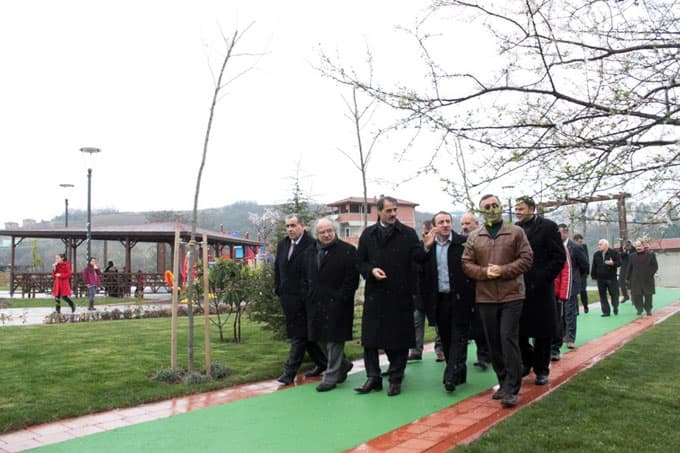 Serdivan Beşköprü Park, hizmete girdi