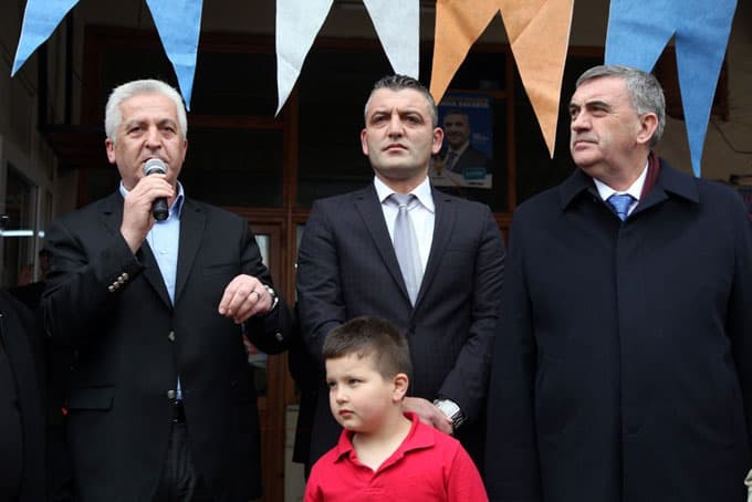 Başkan Toçoğlu, Karasu'da seçim çalışmalarına katıldı