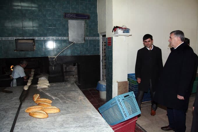Başkan Toçoğlu, Karasu'da seçim çalışmalarına katıldı
