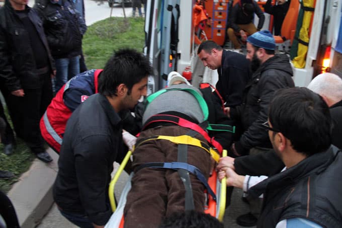Akyazı'da trafik kazası: 2 yaralı