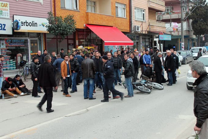 Akyazı'da trafik kazası: 2 yaralı