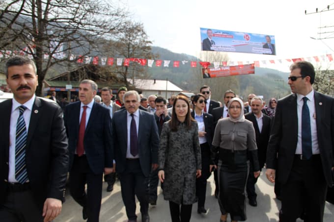 Bakan İslam, Hendekliler ile buluştu