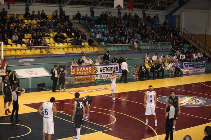 Büyükşehir Basketbol Takımı yine kazandı
