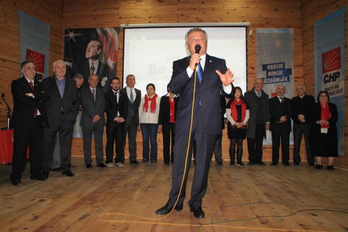 CHP, Sapanca'da meclis üyesi adaylarını tanıttı