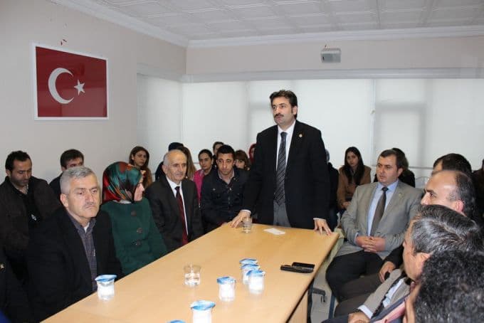 Vekil Üstün, "Muhalefet seçimleri manipüle ediyor"