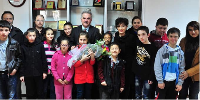 Zihin engelli öğrenciler, Rektör Elmas'a gitti