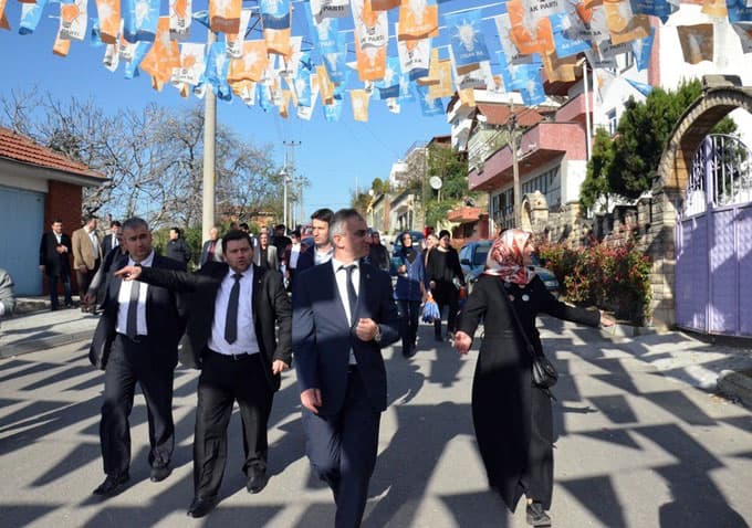 Dr. Aydın Yılmazer, Göl Mahallesi sakinleri ile buluştu