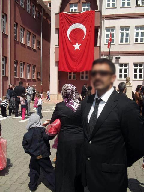 Tartıştığı eşini, sokak ortasında vurdu