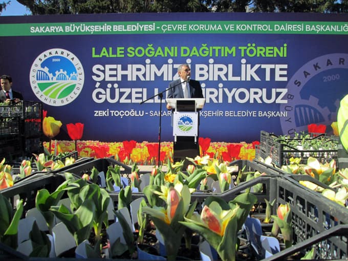 20 bin lale soğanı dağıtıldı