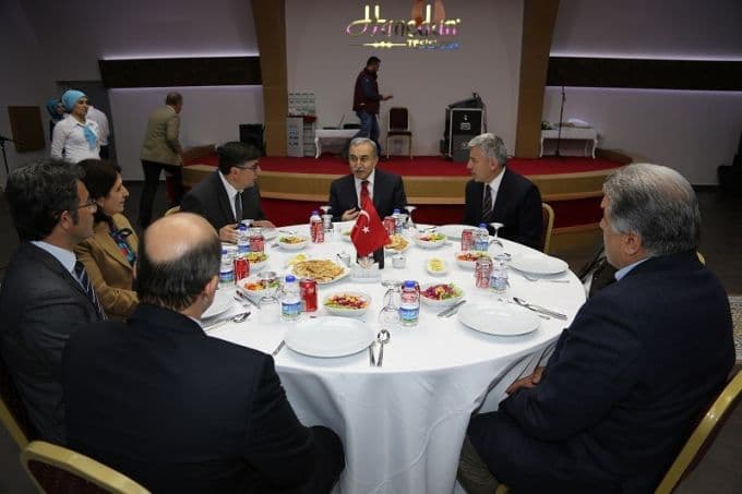 Vali Büyük, veda yemeğine katıldı