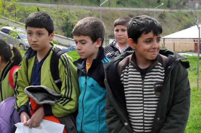 Tartıştığı eşini, sokak ortasında vurdu