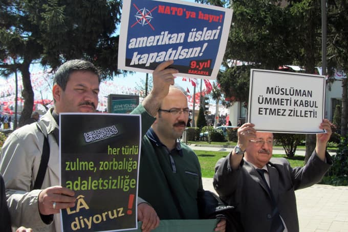 'İslam yoksa, çıkışta yok!'