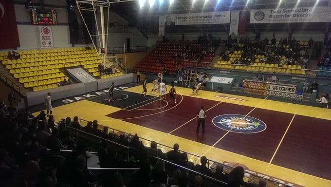 Büyükşehir Basketbol Takımı uzatmalarda kazandı