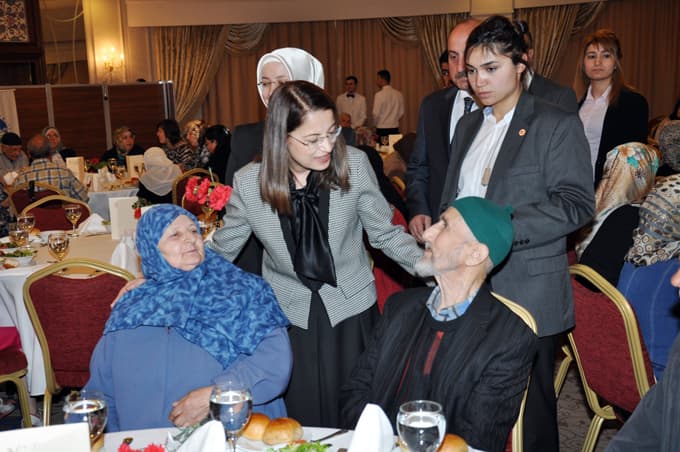 Sapanca'da 'Yaşlılara Saygı Haftası'