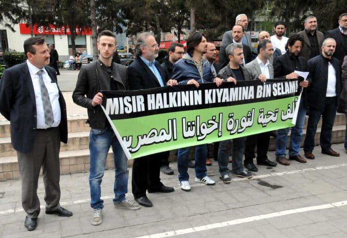 Mısır'daki idam kararları, Sakarya'da protesto edildi