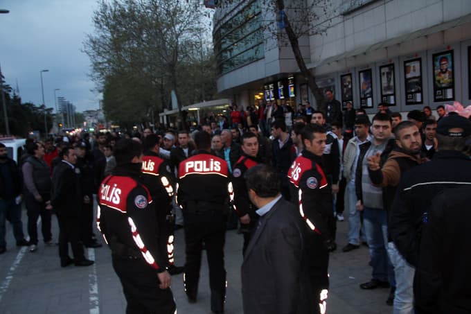 HDP basın açıklamasında gerginlik