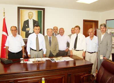 <font face="verdana,geneva" size="2">Sakarya Valisi H&uuml;seyin Atak, Valilik olarak her zaman Yenikent Dayanışma ve K&uuml;lt&uuml;r Derneği&rsquo;nin yanında olacaklarını s&ouml;yledi.</font>