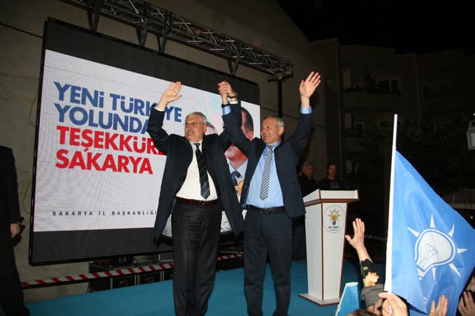 Adapazarı, zaferi coşkuyla kutladı