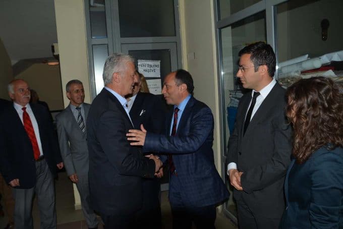 Mehmet İspiroğlu, mazbatasını aldı