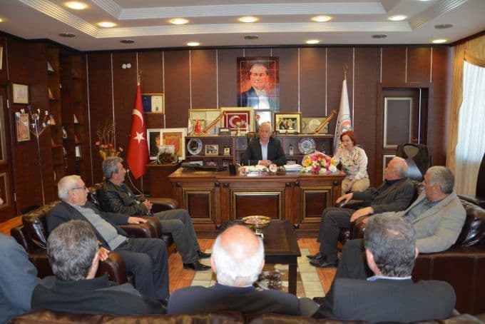 Mehmet İspiroğlu, mazbatasını aldı