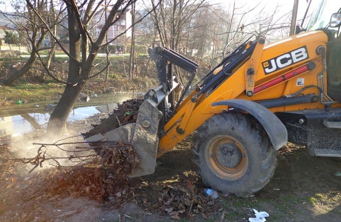 Sapanca Gölü'nü besleyen dereler temizleniyor