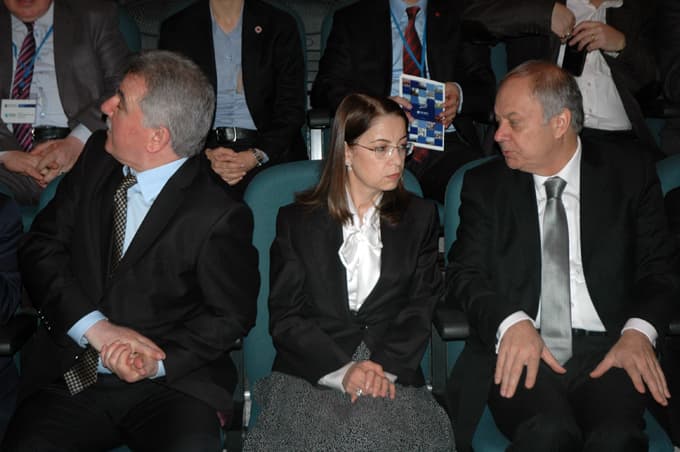 Bakan Ayşenur İslam Sakarya'da