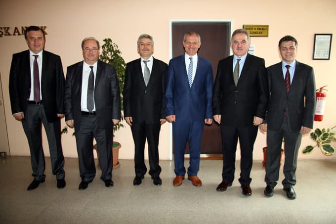 Rektör Elmas, Başkan Dişli'yi tebrik etti